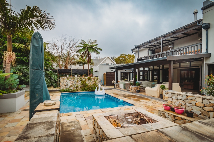 4 Bedroom Property for Sale in Heatherlands Western Cape